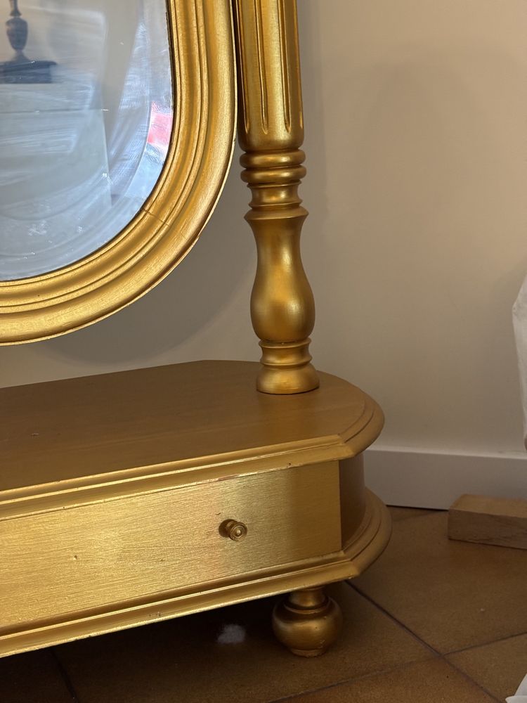 Espelho Dourado renovado