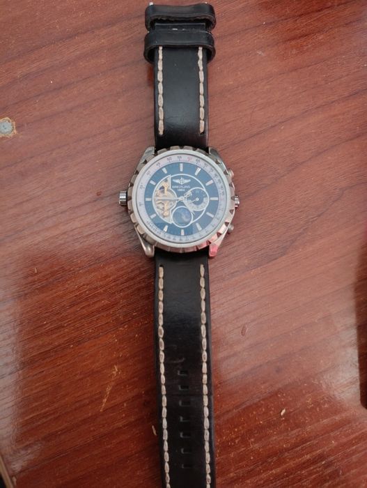 Часы наручные breitling