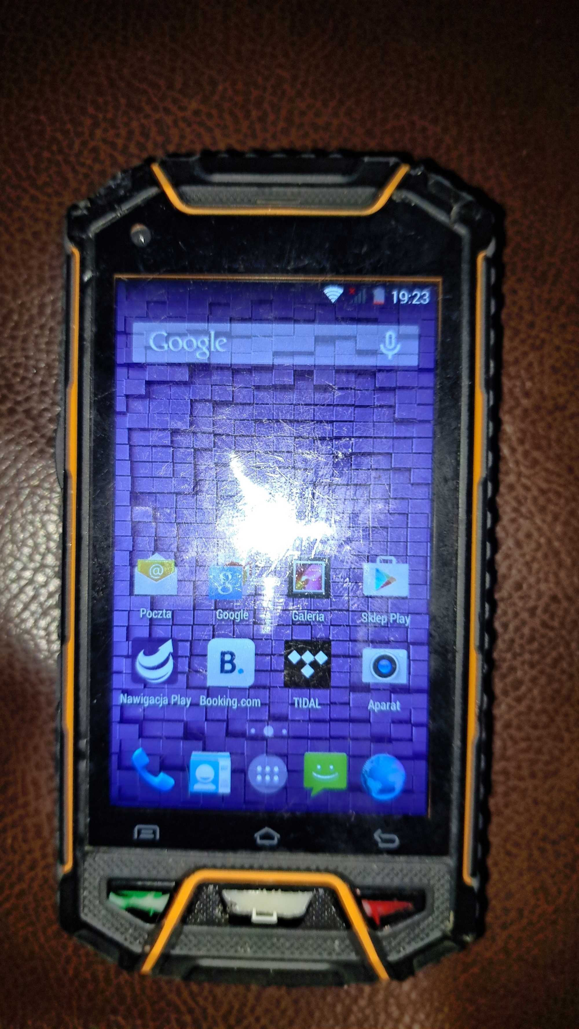 Smartfon Telefunken Outdoor WT-4 1 GB / 8 GB 4G (LTE) czarny