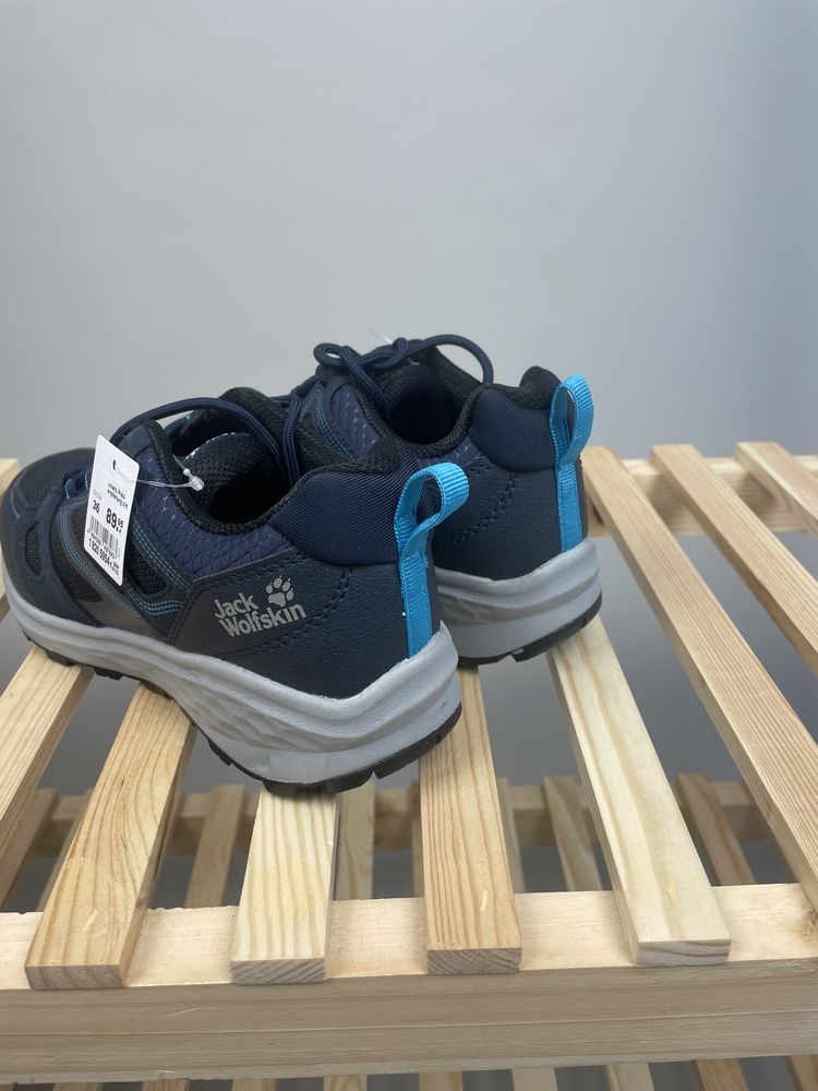 Кросівки чоботи Jack Wolfskin 36, 39 south striker low