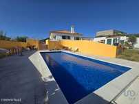 Casa / Villa T3 em Azueira e Sobral da Abelheira de 175,00 m2