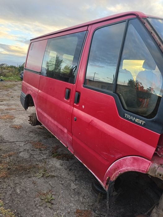 Розборка Форд транзит 2.0дизель запчастини FORD TRANSIT