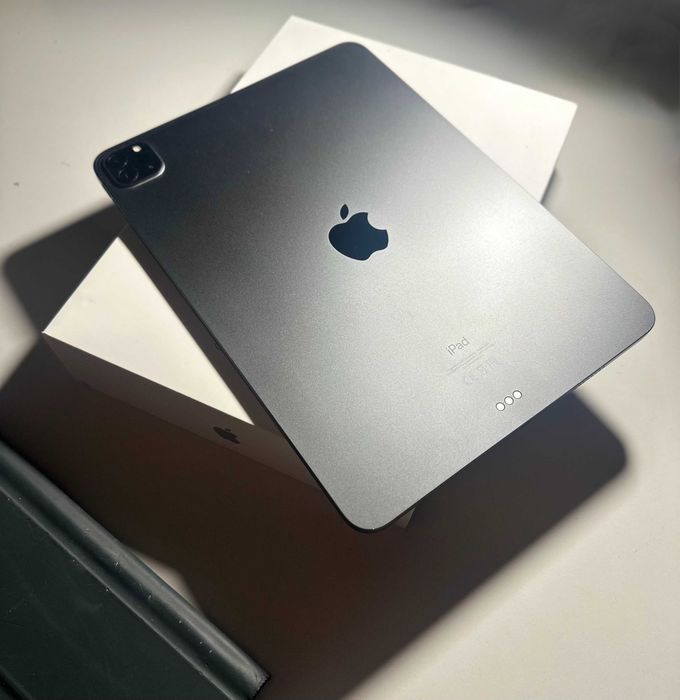 iPad Pro 11" M1 128 GB Space Grey klawiatura obudowa folia