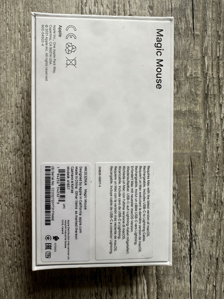 Myszka Apple Magic Mouse z obszarem Multi-touch