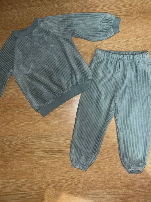 Піжами next, ,світшоти, світер,костюми,худі next,спортивні штани next