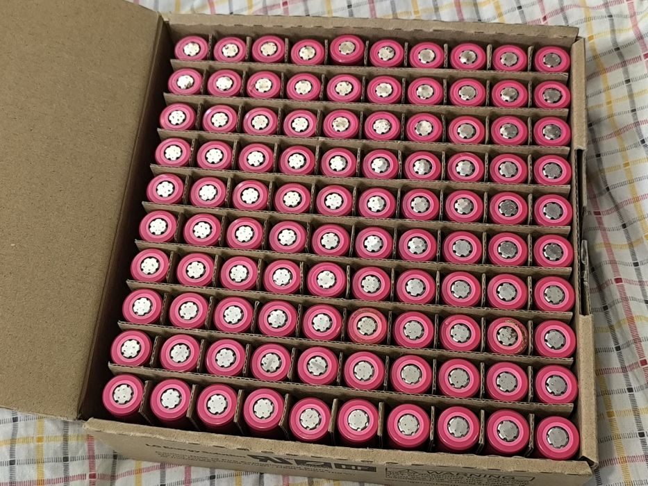 Аккумуляторы 100 шт Panasonic UR18650AA