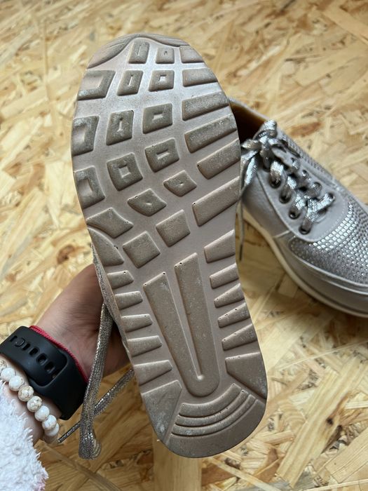 Кросівки стрази,трендові