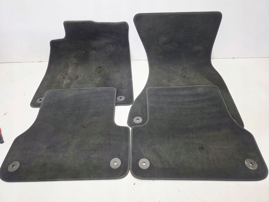DYWAN DYWANIKI MATERIAŁ WELUR AUDI A6 C7 4G1863713 4G1863714 EUROPA