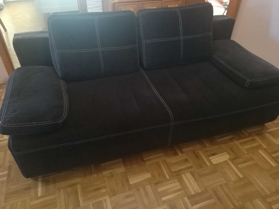 Wygodna sofa rozkładana + 4 poduszki
