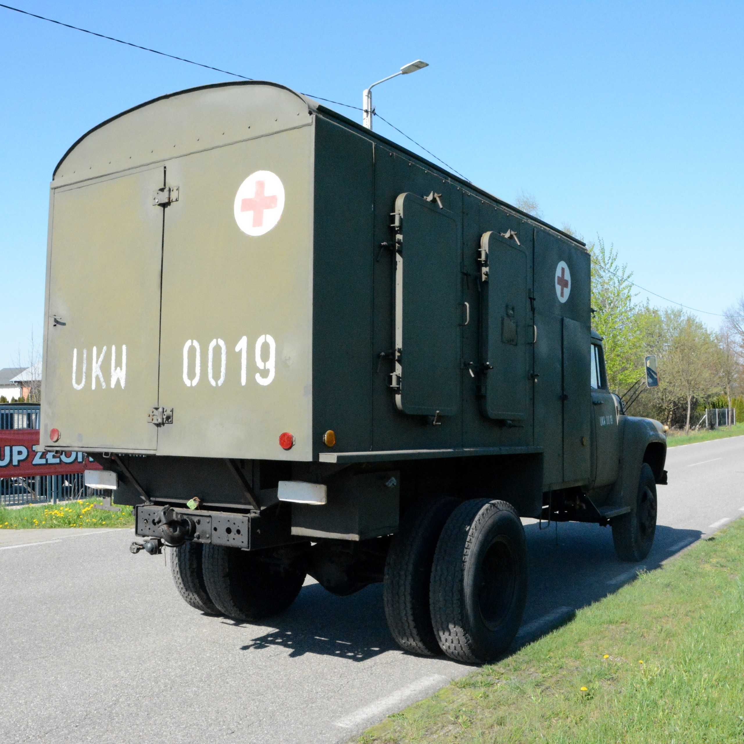 ZIŁ 130 łaźnia z Wojska Polskiego