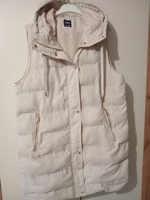 Жилетка ZARA розміру L,підходить на М