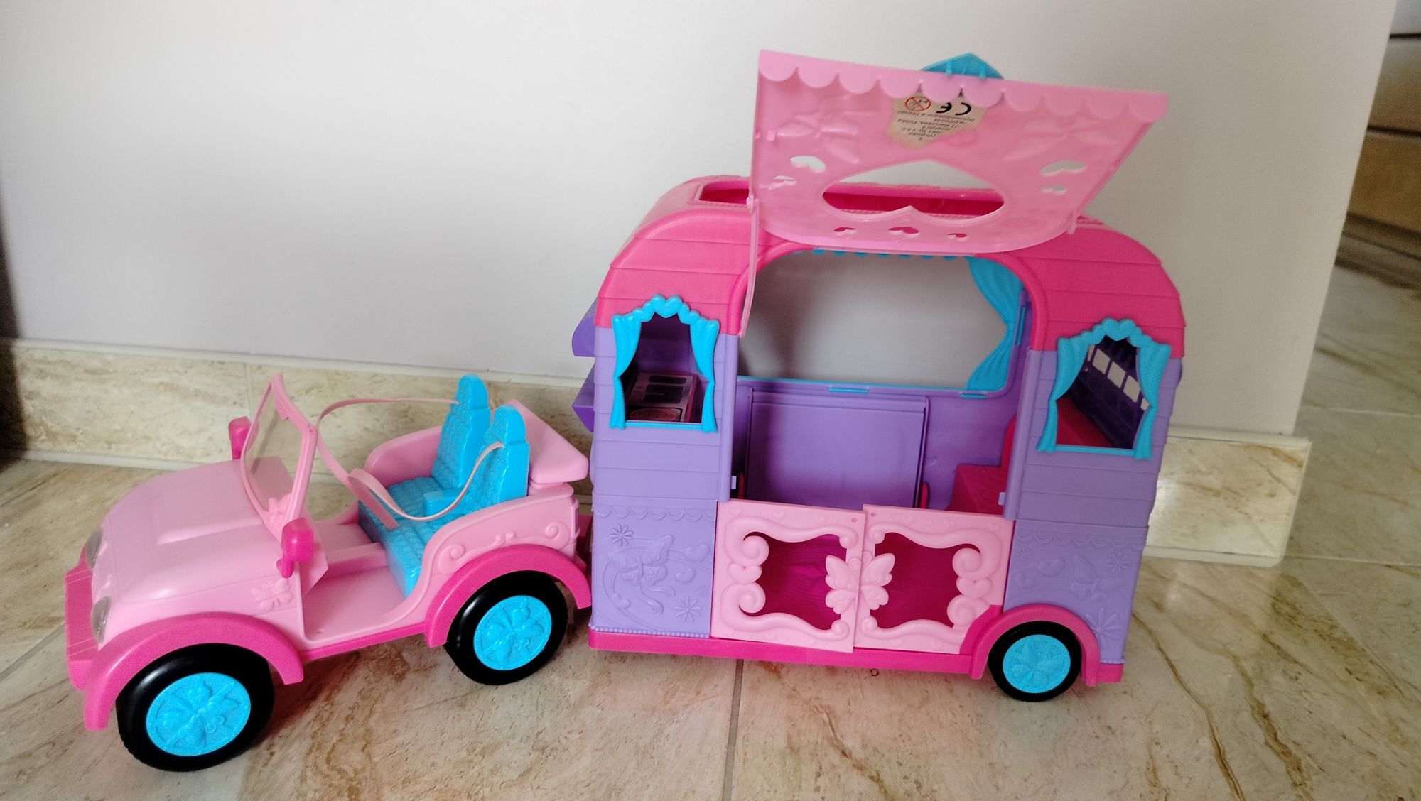 Samochód Camper Barbie