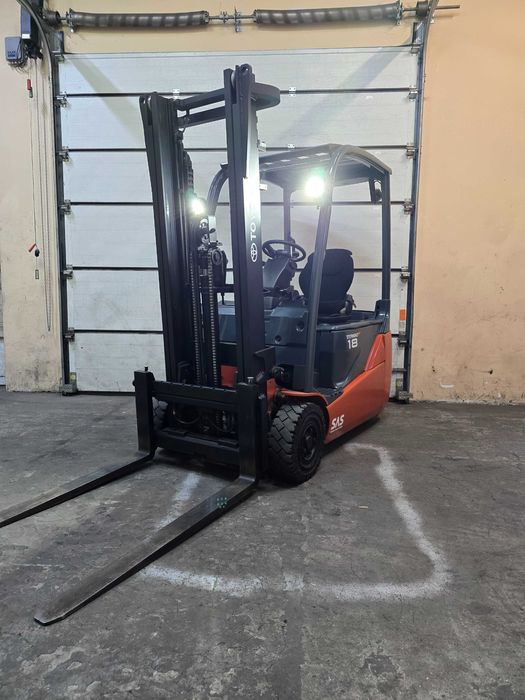 Навантажувач вилковий, електричний Toyota 1.8 тонн Li-ion