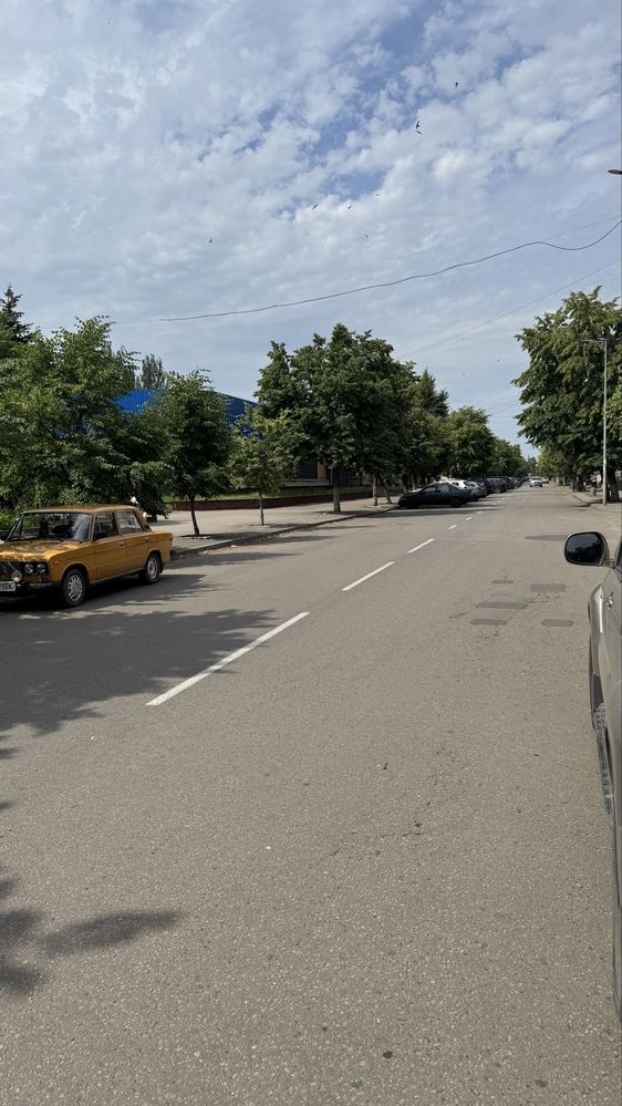 Сдам помещение центр площадь СЛАВЯНСК .магазин кафе офис