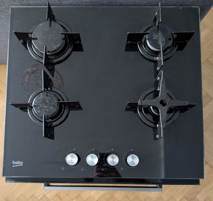 Zestaw do zabudowy BEKO - płyta gazowa, piekarnik