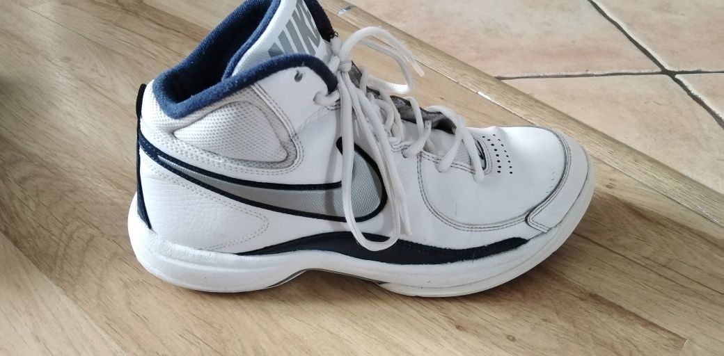 Buty sportowe NIKE rozmiar 40