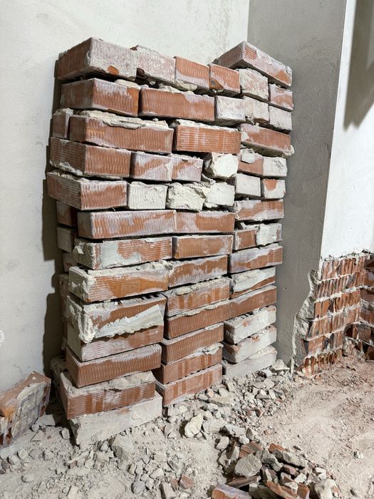 ЦЕГЛА , будівельна бита цегла!