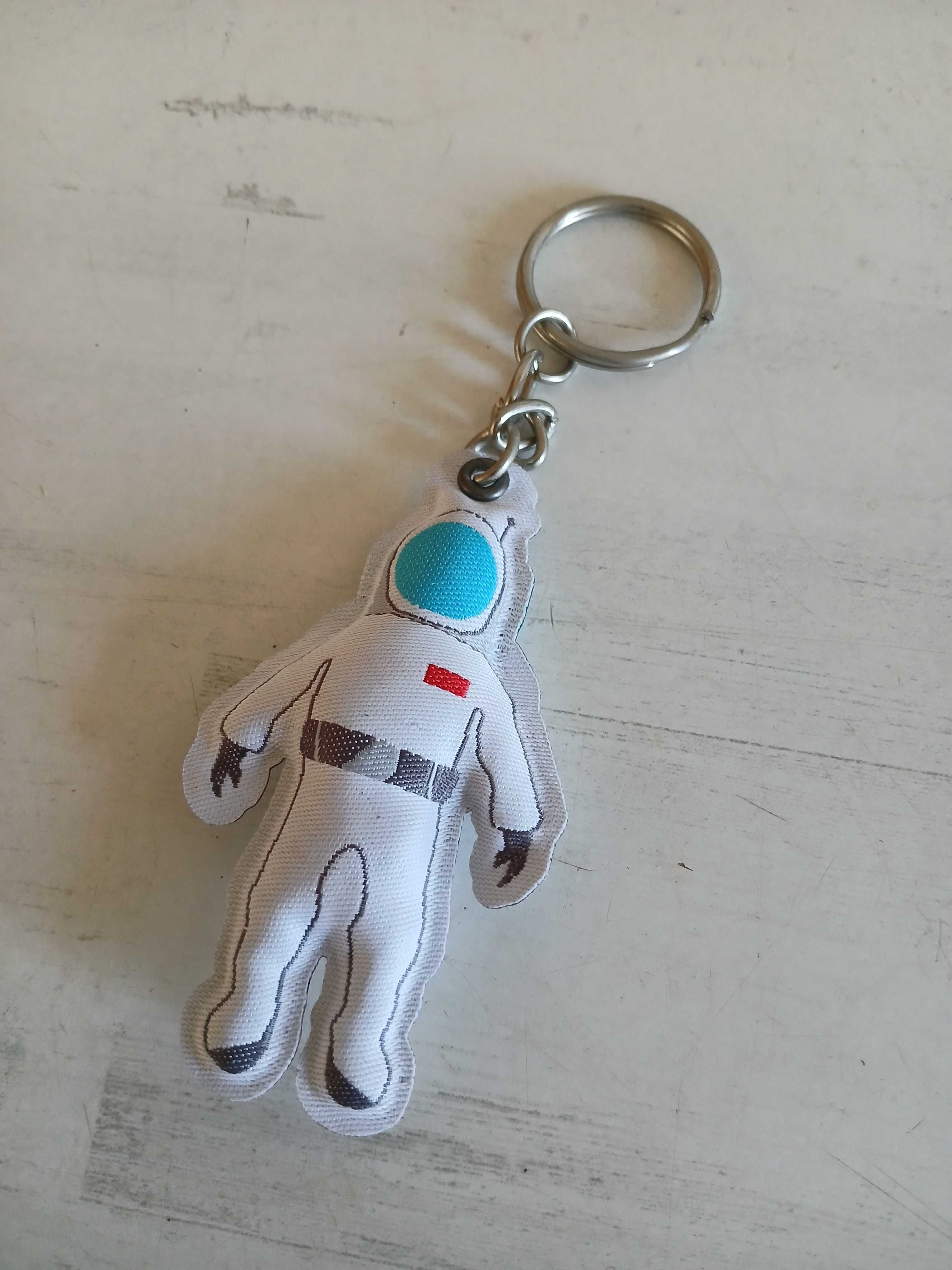 Porta-chaves Metálico Sabre Espada Samurai Astronauta Knife Keychain