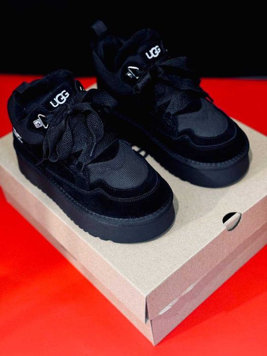 Женские зимние кроссовки ugg черные на меху высокие кросовки