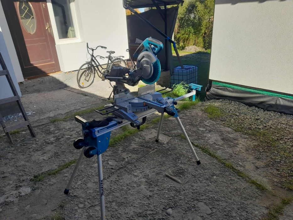 Piła Ukośnica Makita