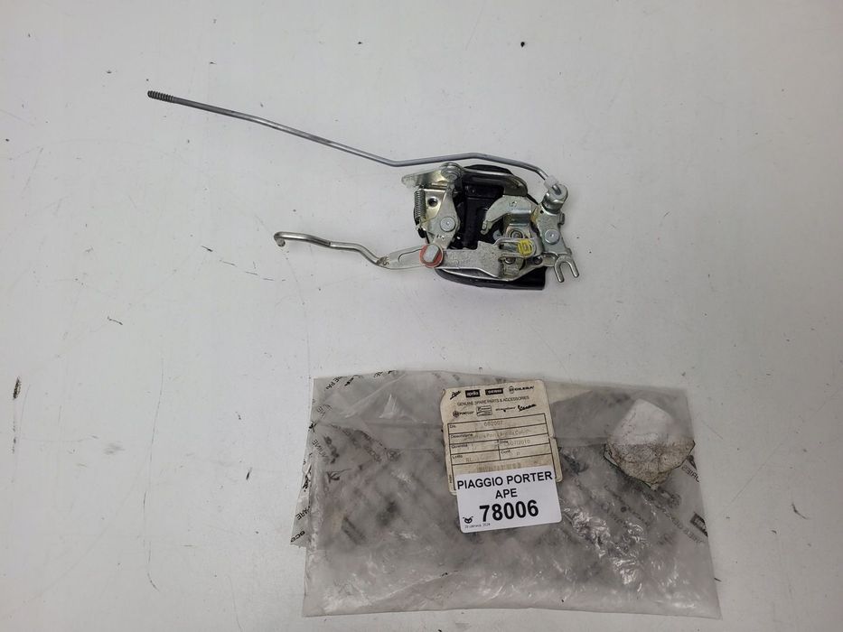 PIAGGIO PORTER APE MECHANIZM ZAMKA KLAMKI PRAWY