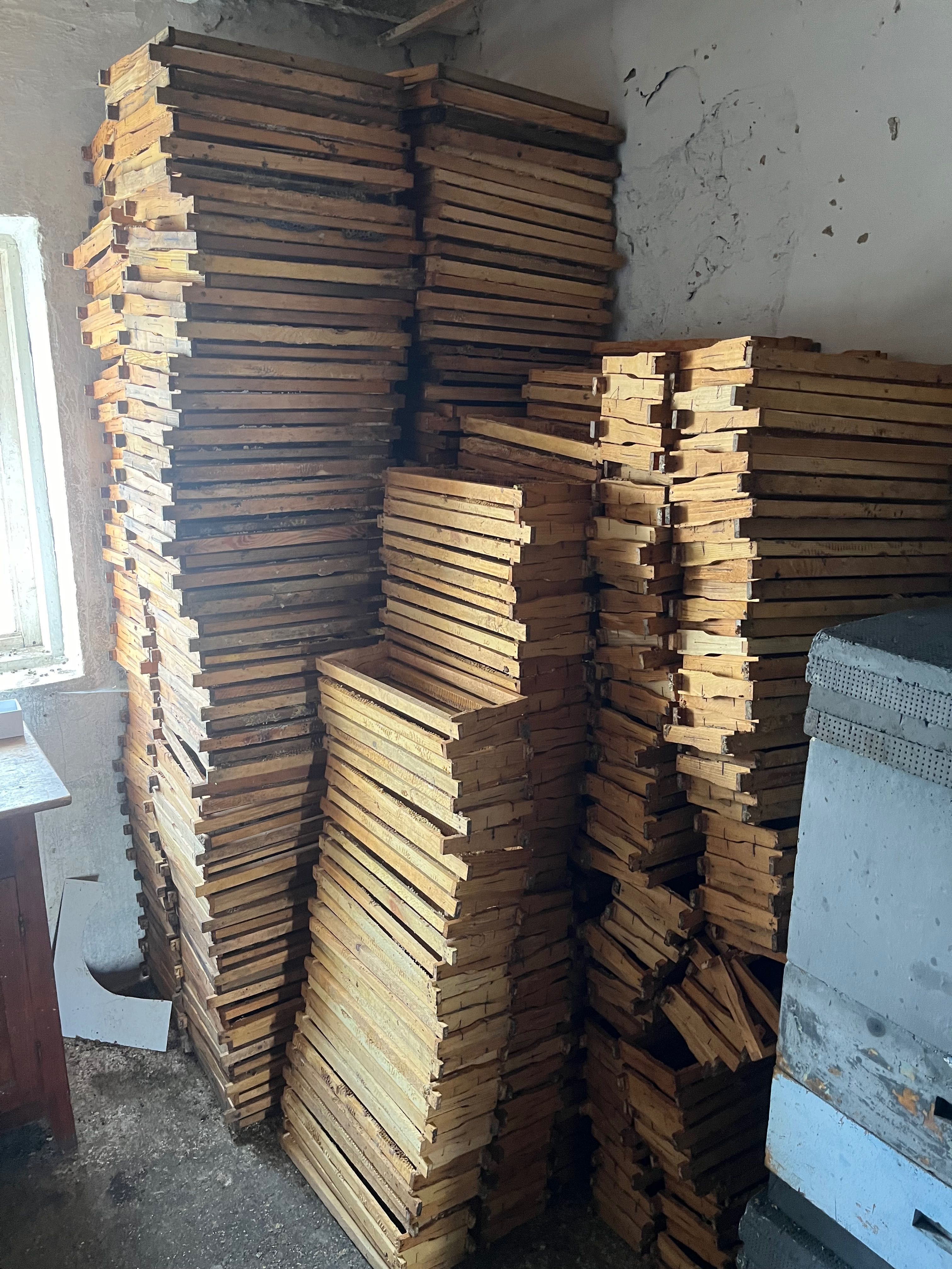 Нечищенные рамки для пчелиных ульев бу 300мм и 145мм