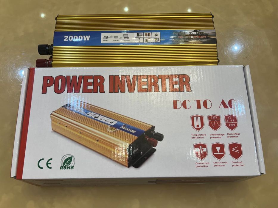 Інвертор перетворювач 12В-220В 2000W із запобіжником
