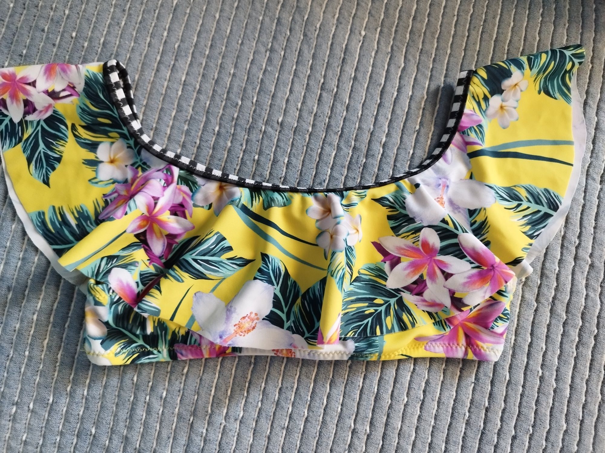 Bikini da River Island, tamanho 5-6 anos