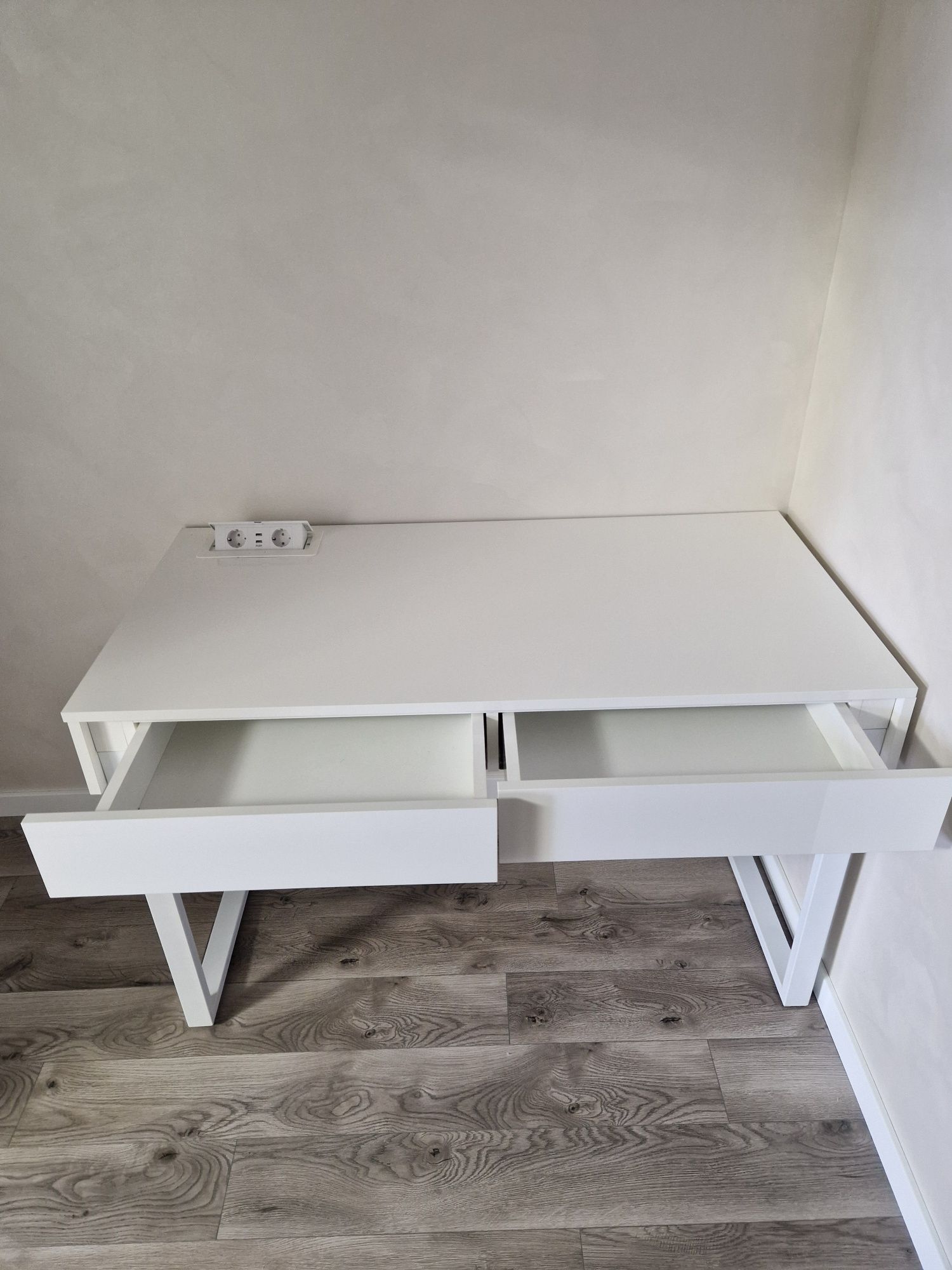 Білий стіл 128×65×80Н