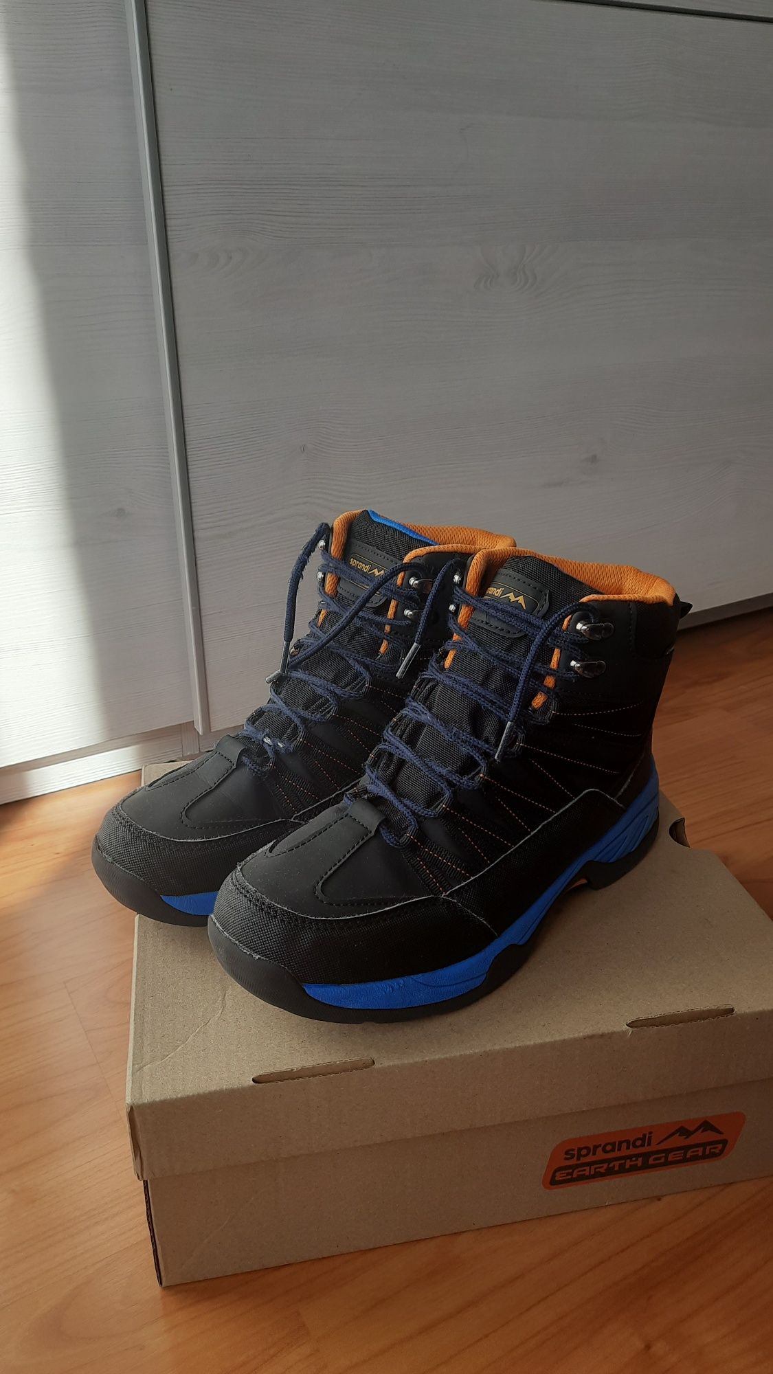 Buty zimowe chlopięce roz.39 wodoodporne
