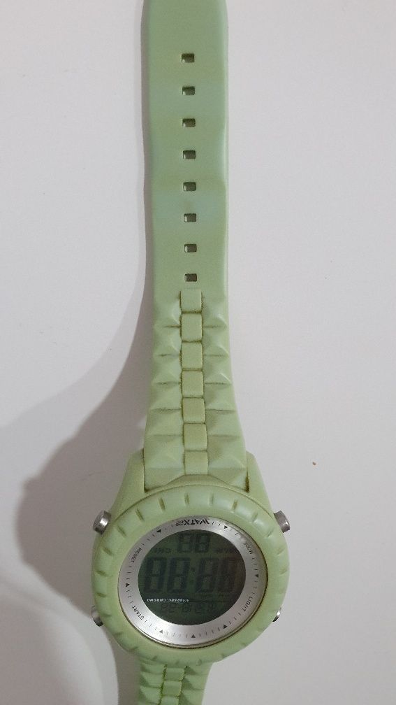 relogio WATX and CO com bracelete verde