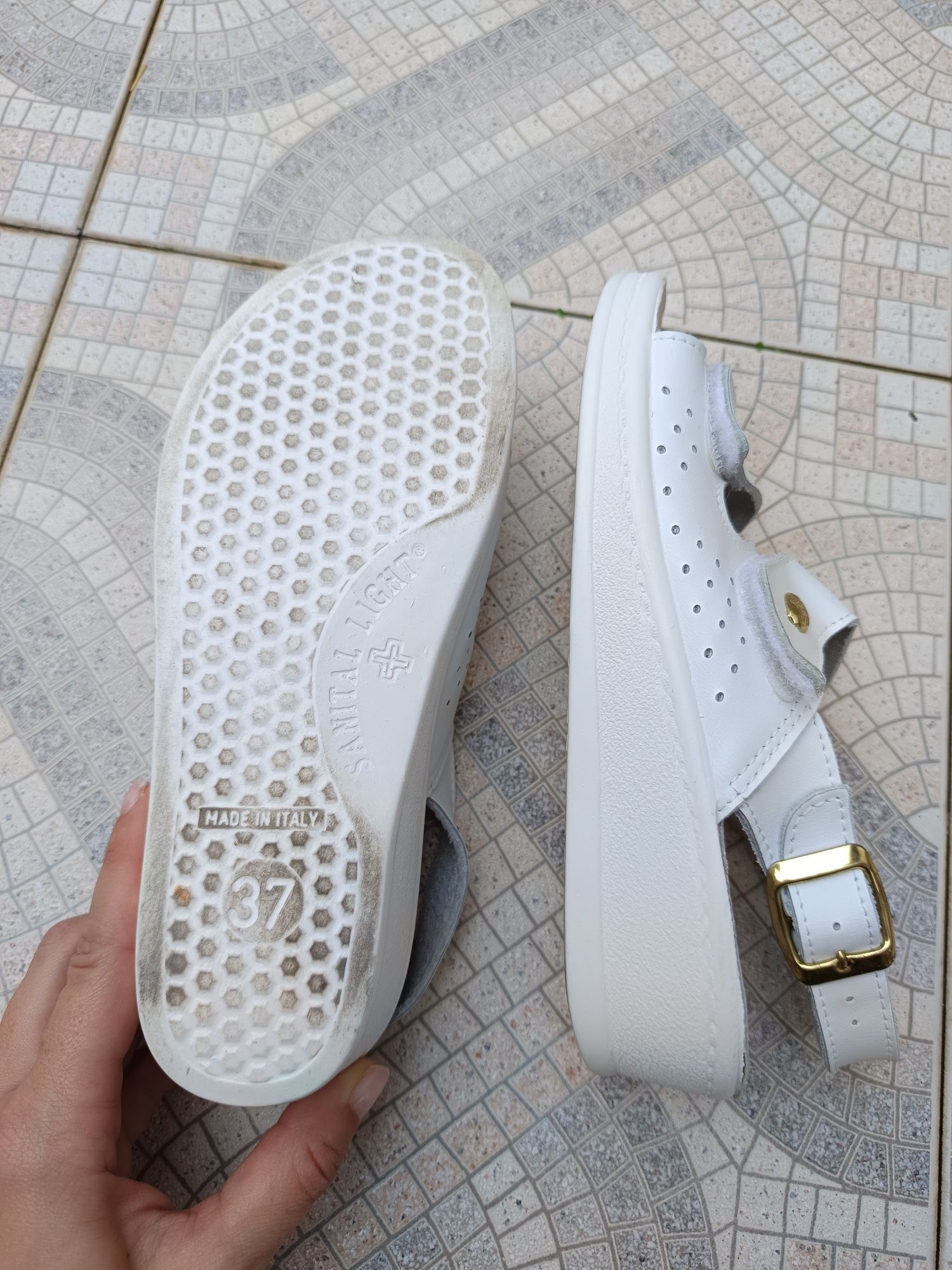 Sandálias (sapatos ortopédicos)