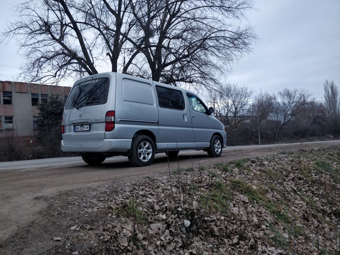 Продам Toyota HiAce