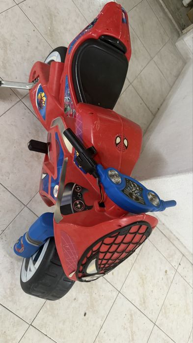 Moto crianca spiderman