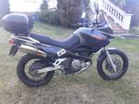 Suzuki XF 650 Freewind