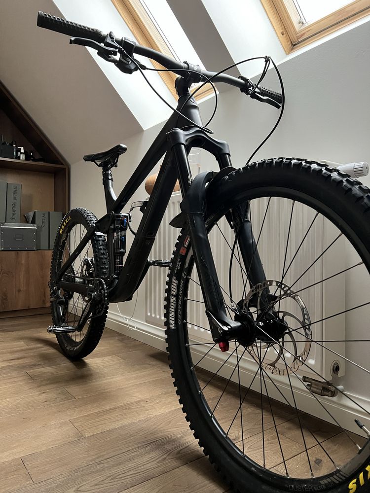 Enduro Trek Remedy 7 27,5 " full rama 19,5 Magura MT5, Yari