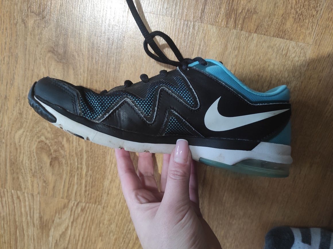 Nike Air Sculpt TR rozmiar 37,5