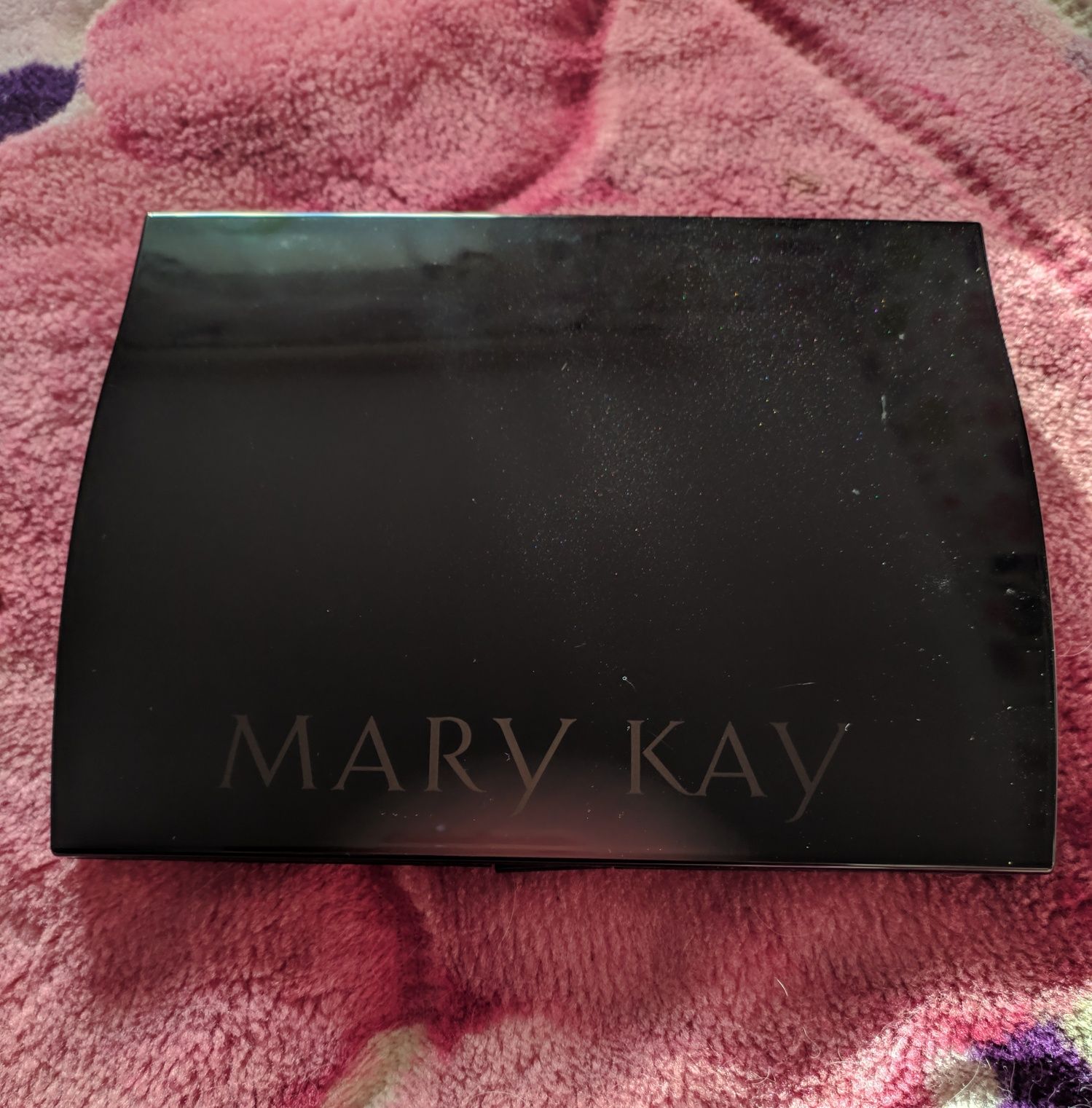 Футляр Mary Kay для теней