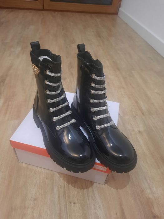 Śliczne buty GUESS  roz 38 Nowe