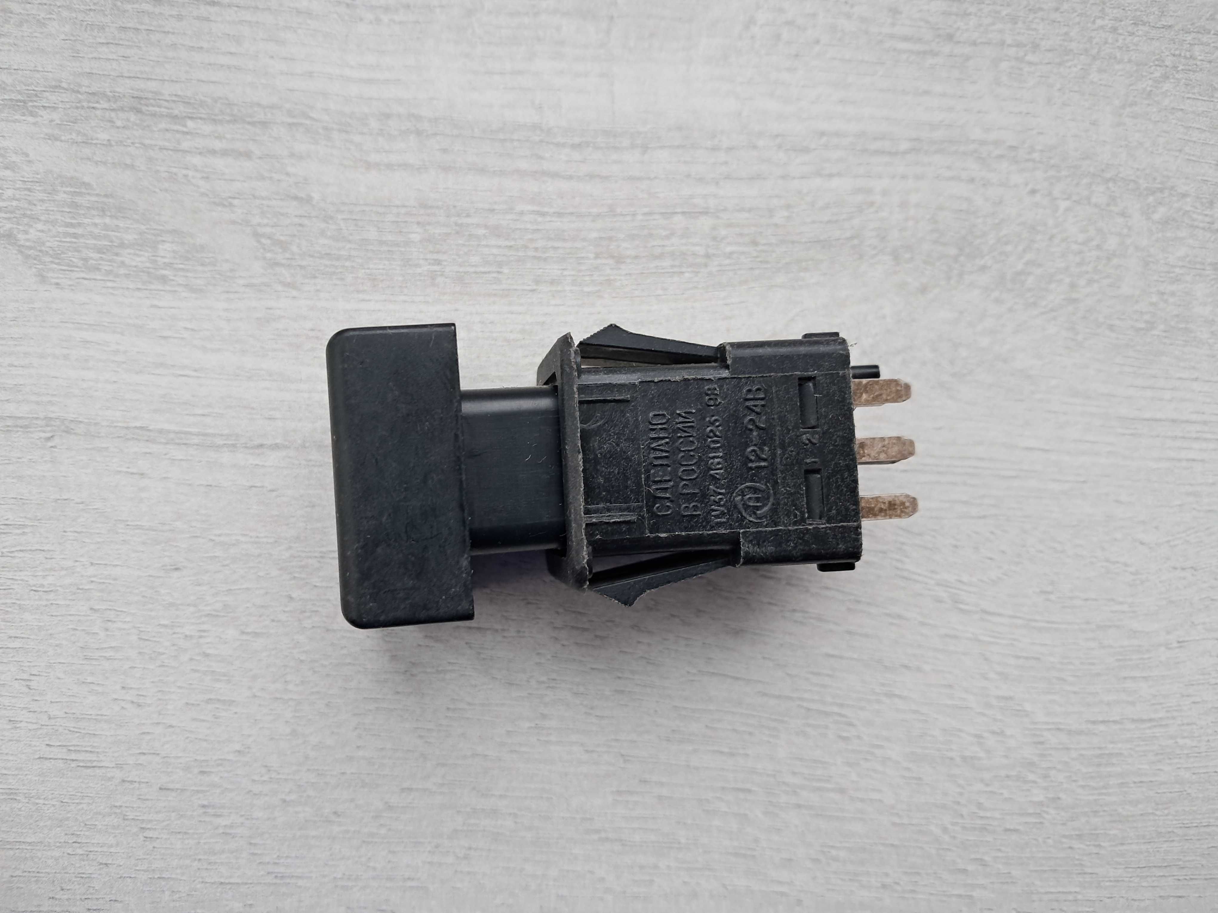 Выключатель (кнопка) аварийной сигнализации ВАЗ-2110 Оригинал