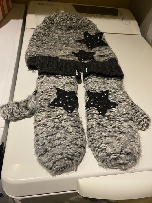 Zestaw Barts czapka i rękawiczki