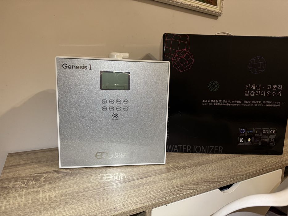 Корея. Майже новий іонізатор води Genesis 1