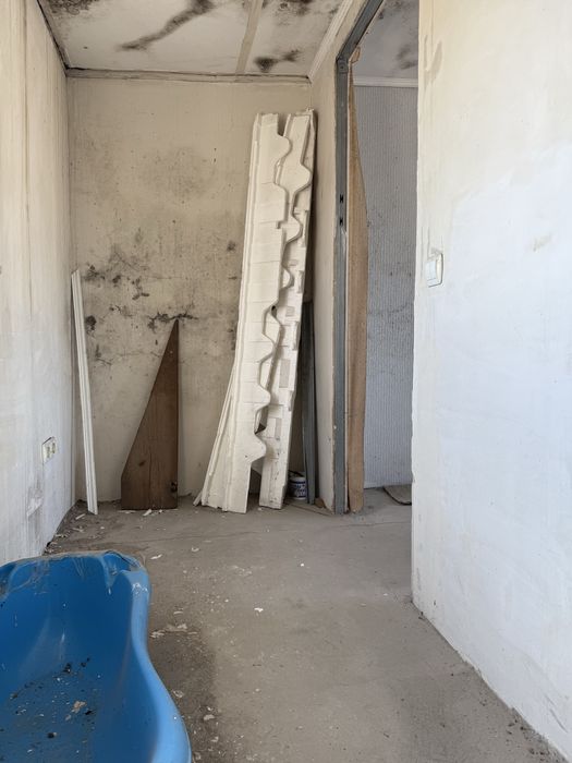 Гараж на Героїв Крут 27