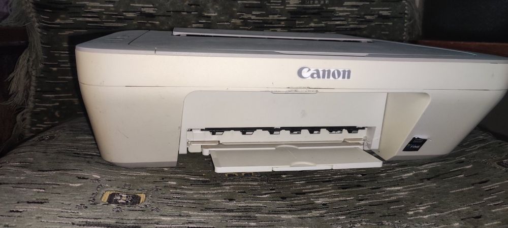 Продам Canon mg2440