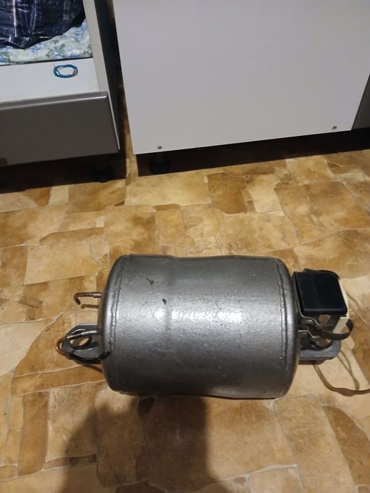 Продам компресор холодильника