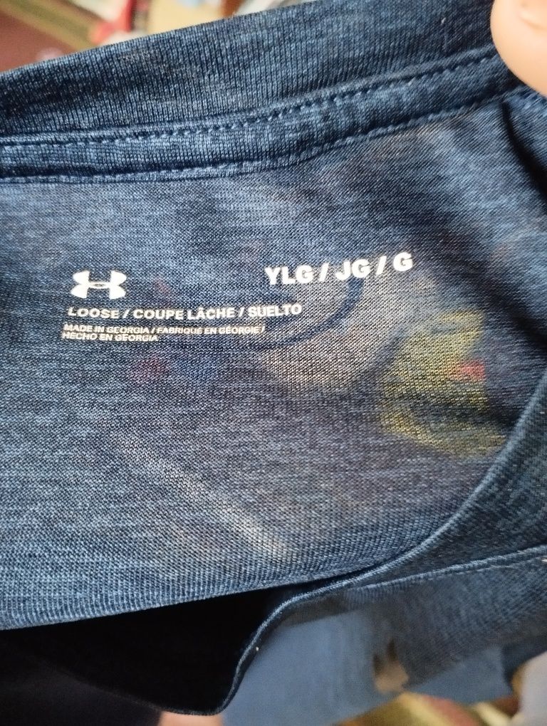 Футболка under armour