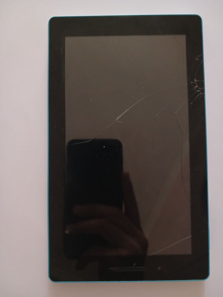 Планшет Lenovo TAB3 7 Essential