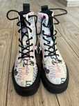 Buty dziewczece styl: MARTENS/ Zara/