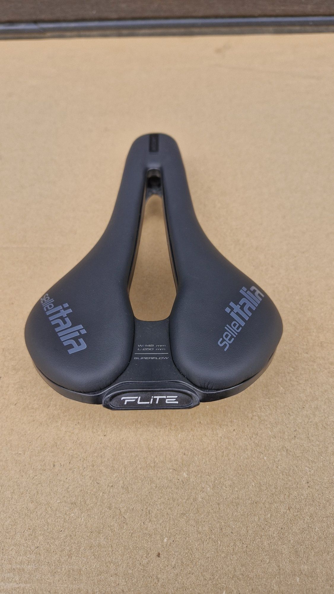 Сидіння Selle Italia Flite Boost Superflow Carbon 145 мм,сідло,сідушка
