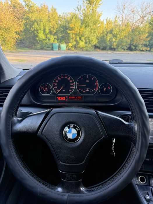 Продам BMW e46 2л дизель